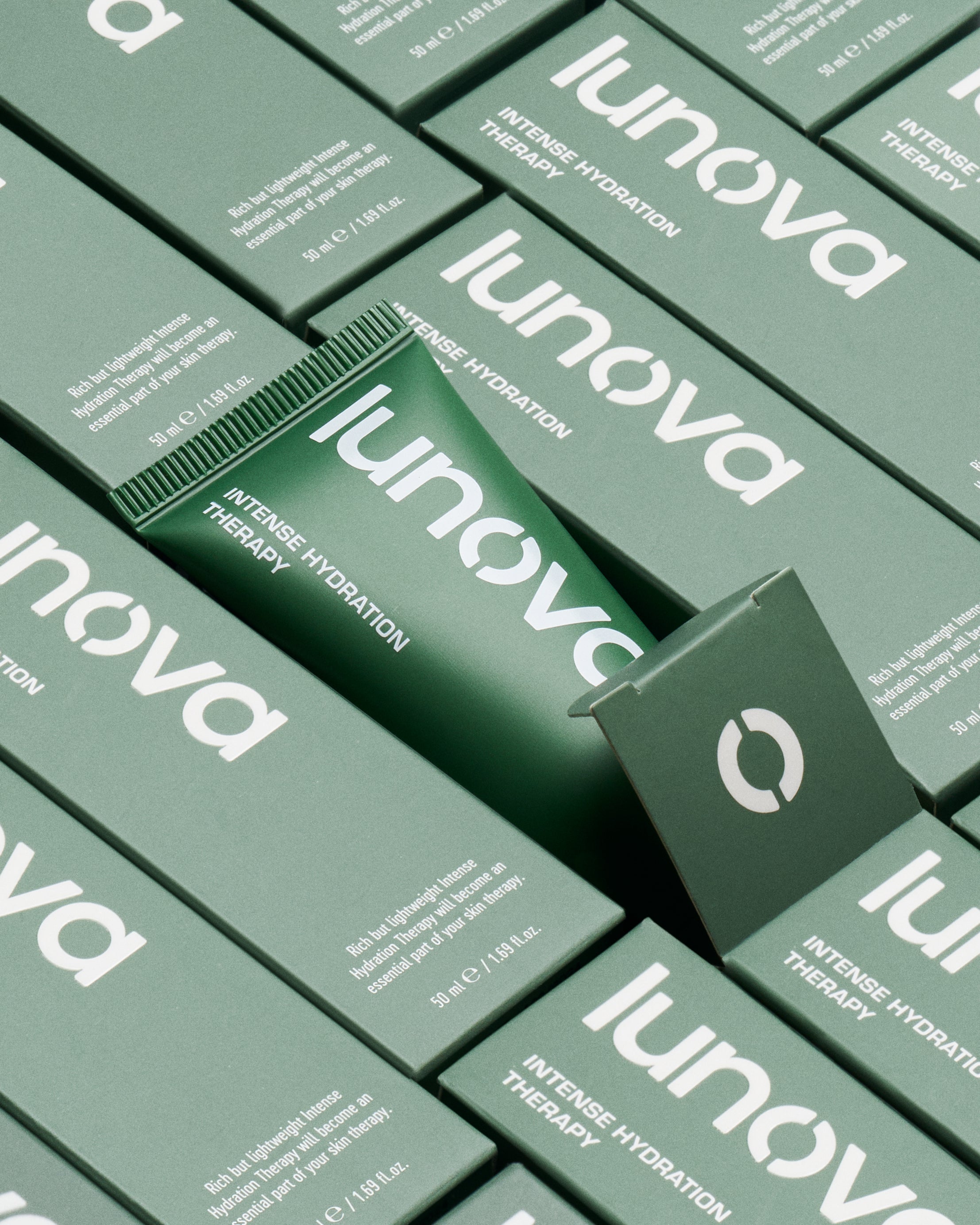 LUNOVA_17.11.240275.jpg